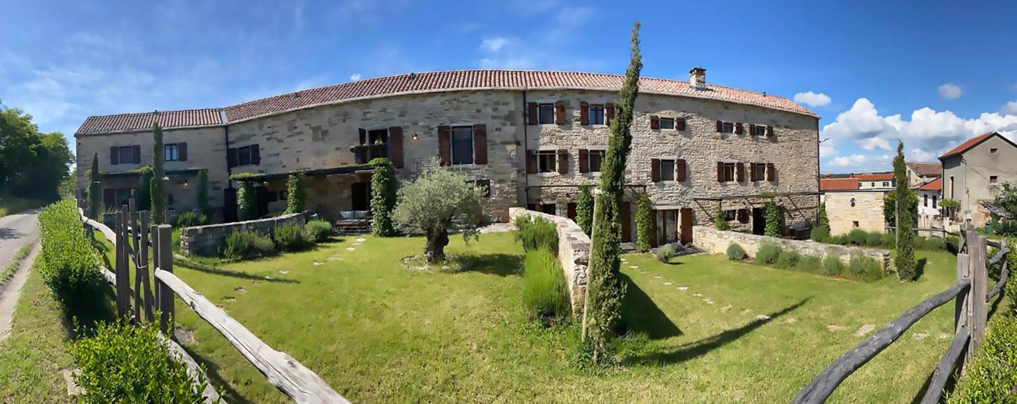 Villas Martincici With Large Pool 그로즈냔 외부 사진