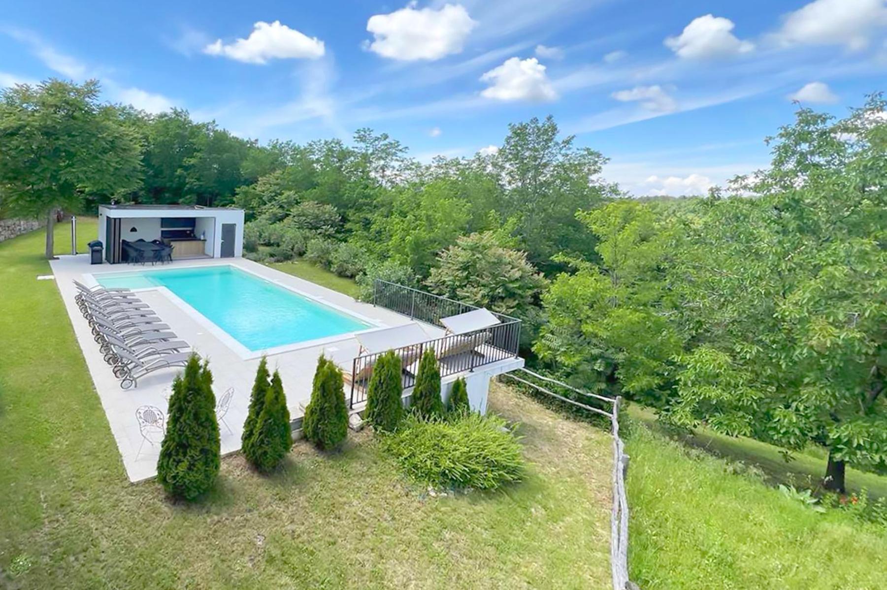 Villas Martincici With Large Pool 그로즈냔 외부 사진